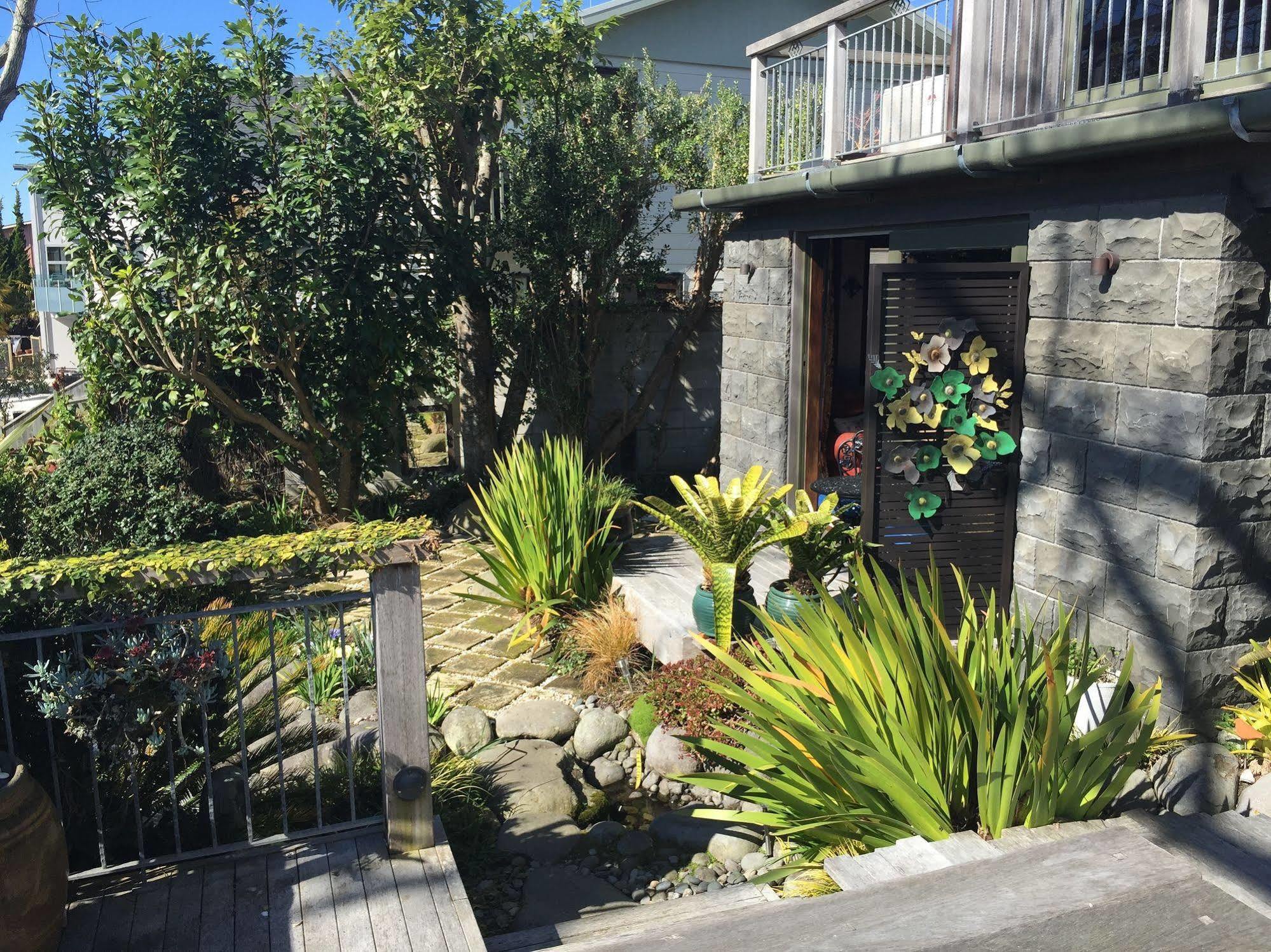 Matua Lodge Tauranga Exteriör bild